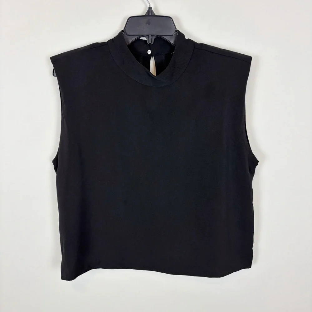 Steve Madden Adelie Top in Black Onyx Size M